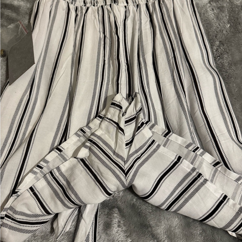 J for Justify Black and White Striped kids Romper - Picture 5 of 6